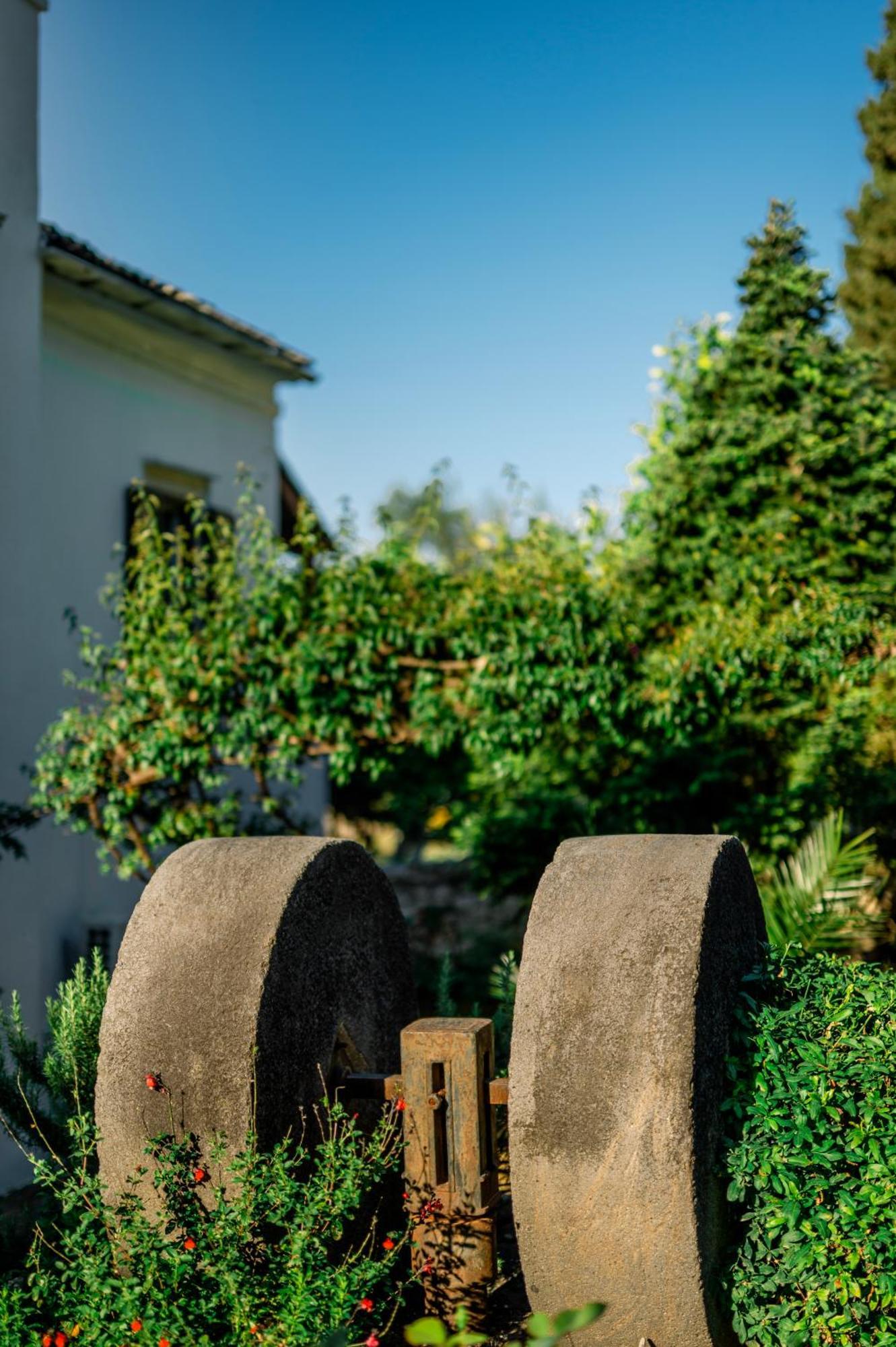 Nissaki Olive Press Villas Nisaki  ภายนอก รูปภาพ