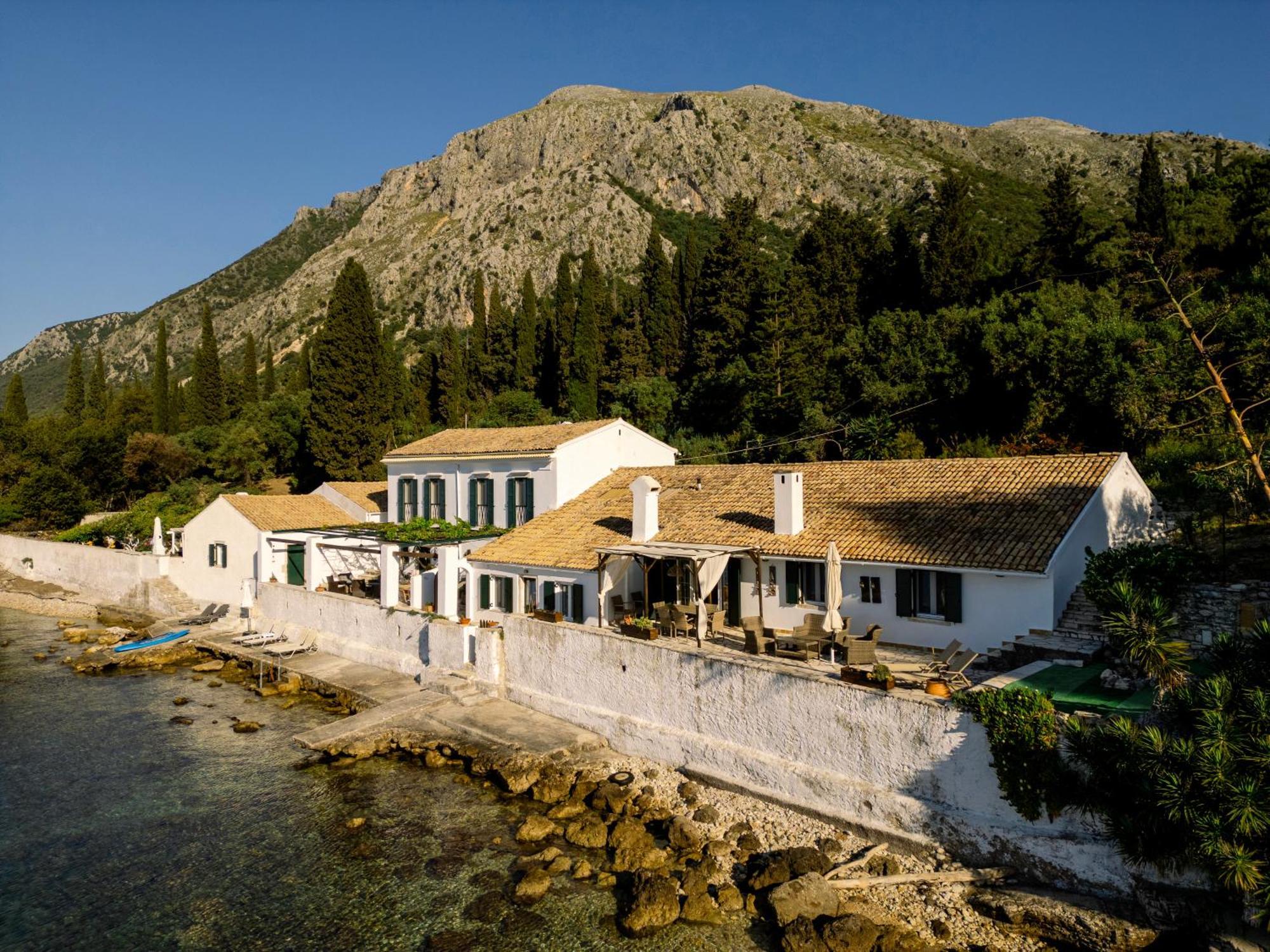 Nissaki Olive Press Villas Nisaki  ภายนอก รูปภาพ