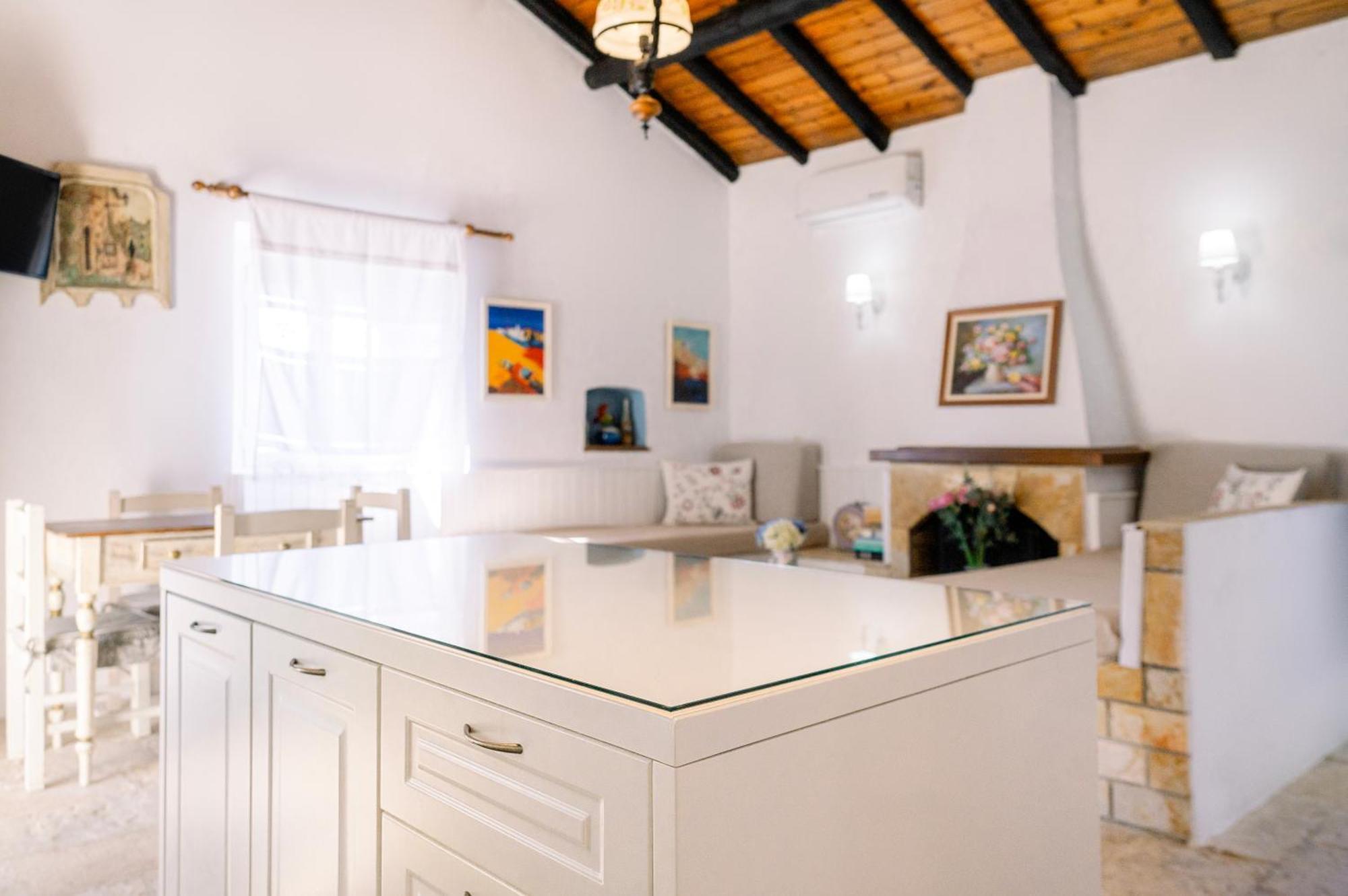 Nissaki Olive Press Villas Nisaki  ภายนอก รูปภาพ