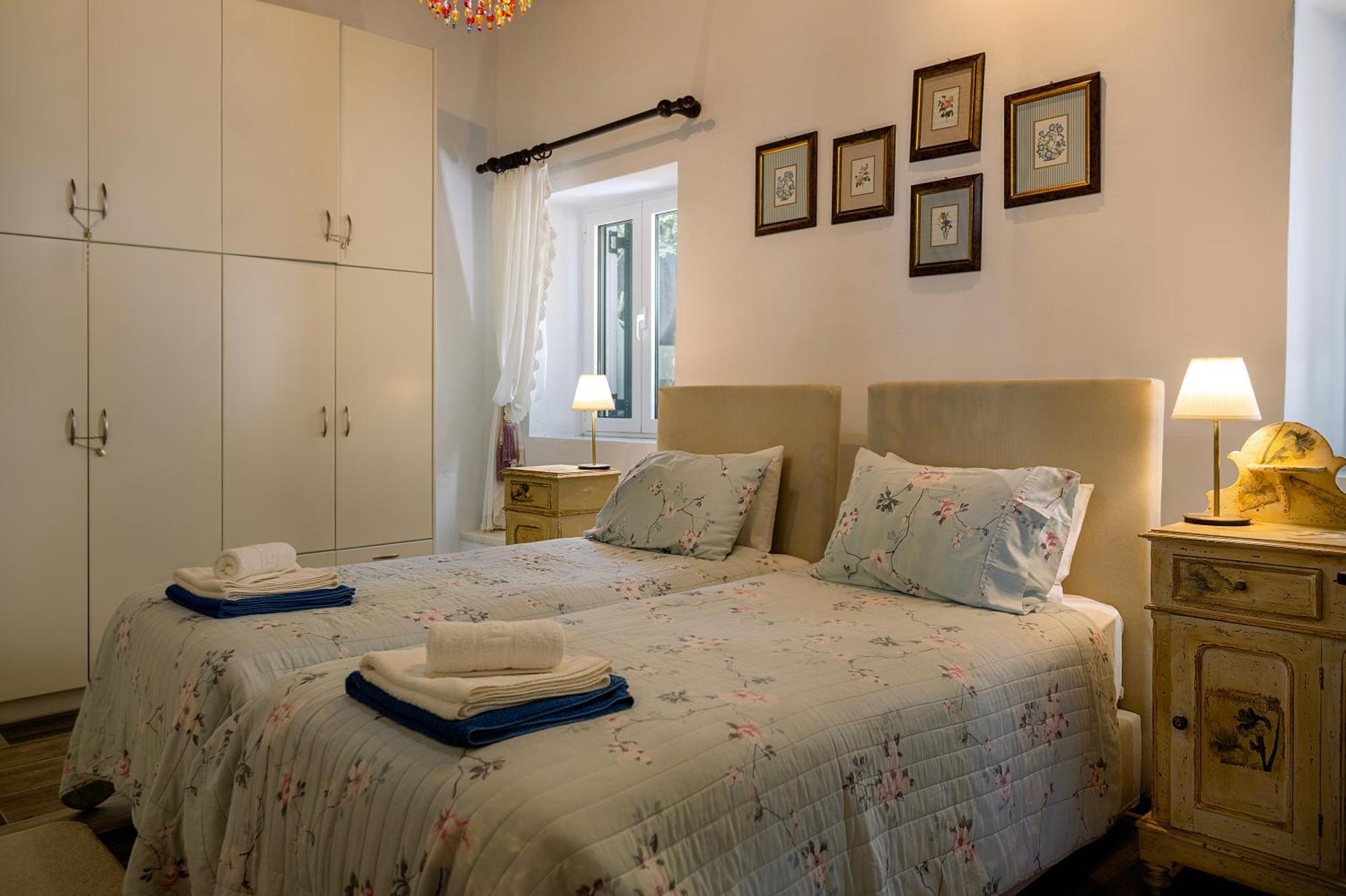 Nissaki Olive Press Villas Nisaki  ภายนอก รูปภาพ